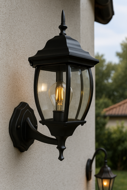 Windsor Outdoor Wall Sconce
