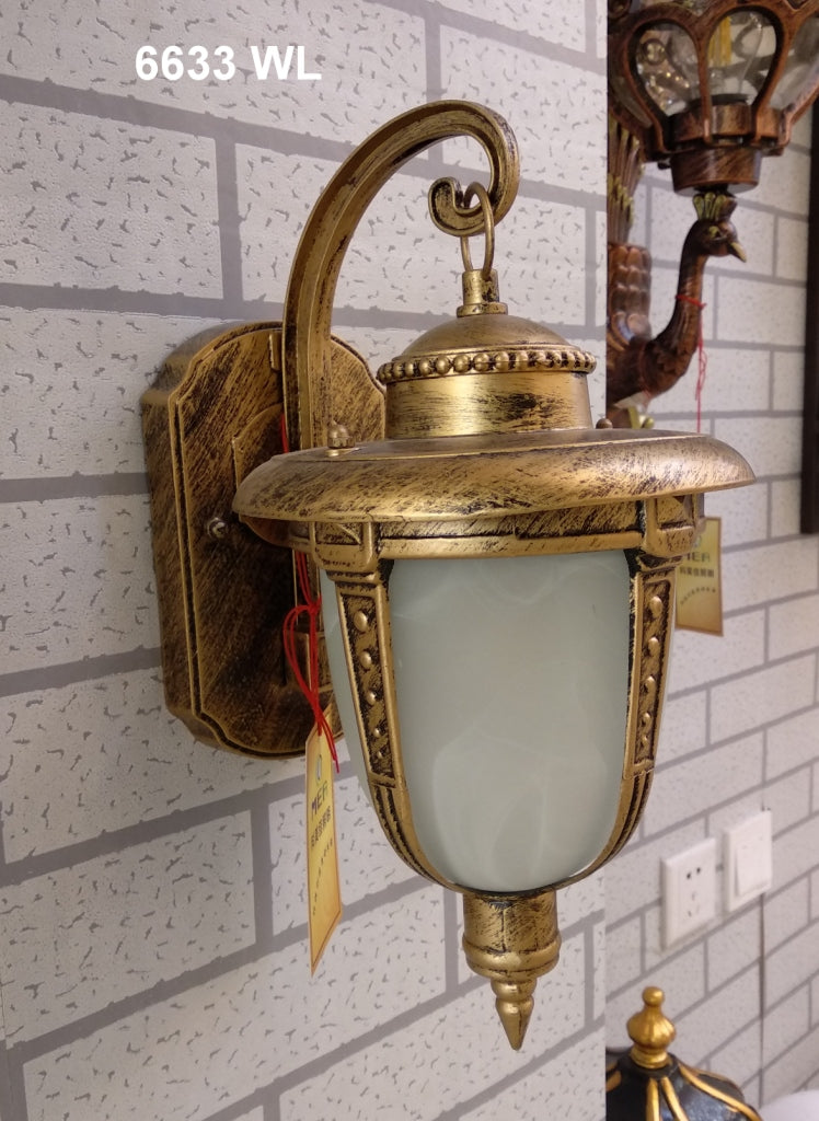 Vintage Outdoor Wall Lantern